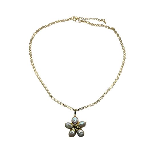 Daisy Necklace